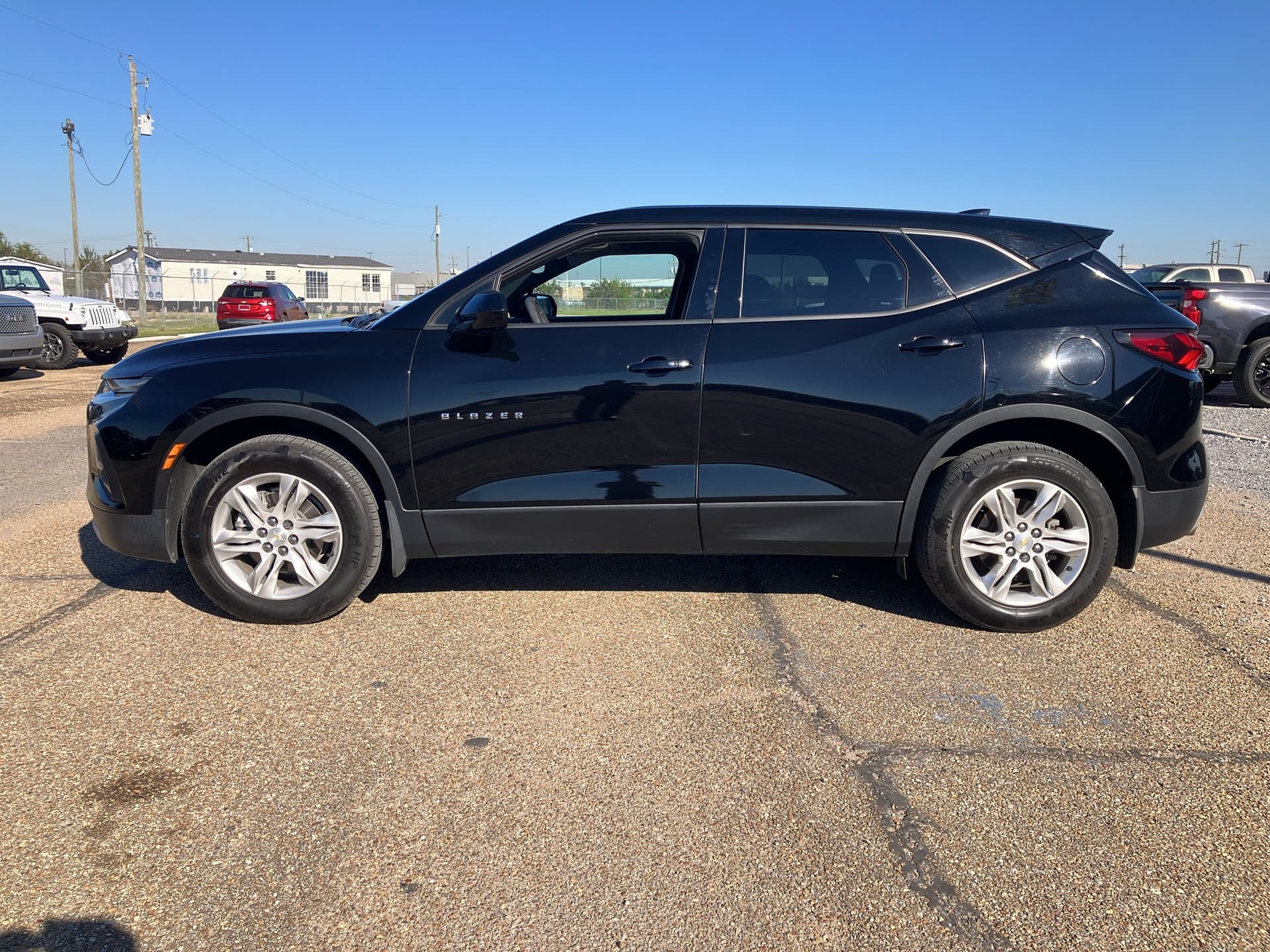 2022 Chevrolet Blazer LT — photo 1 of 5
