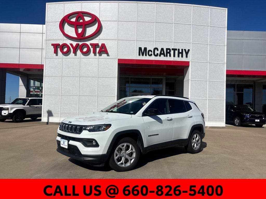 2024 Jeep Compass Latitude — photo 1 of 16