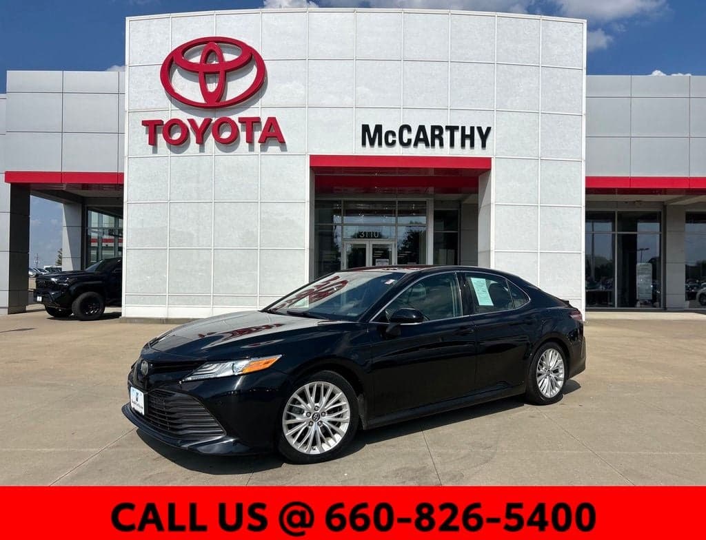 2018 Toyota Camry XLE — photo 1 of 10