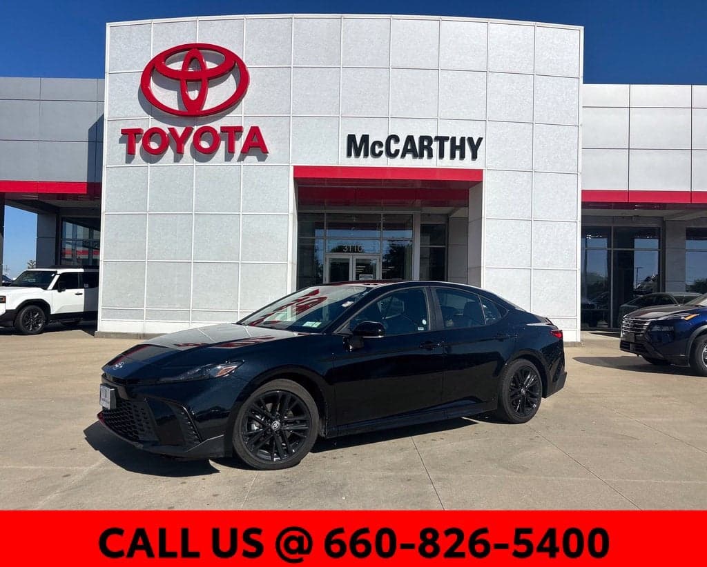 2026 Toyota Camry SE — photo 1 of 5