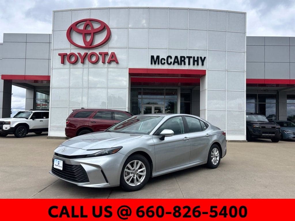 2025 Toyota Camry LE — photo 1 of 5
