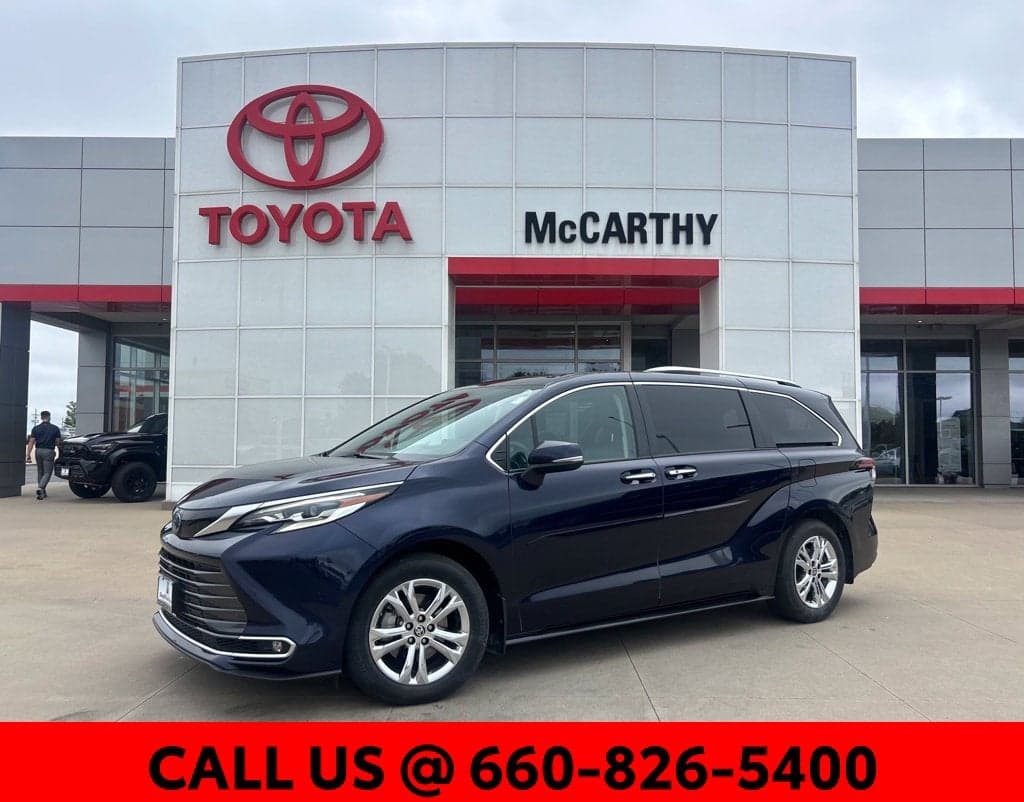 2023 Toyota Sienna Platinum — photo 1 of 20