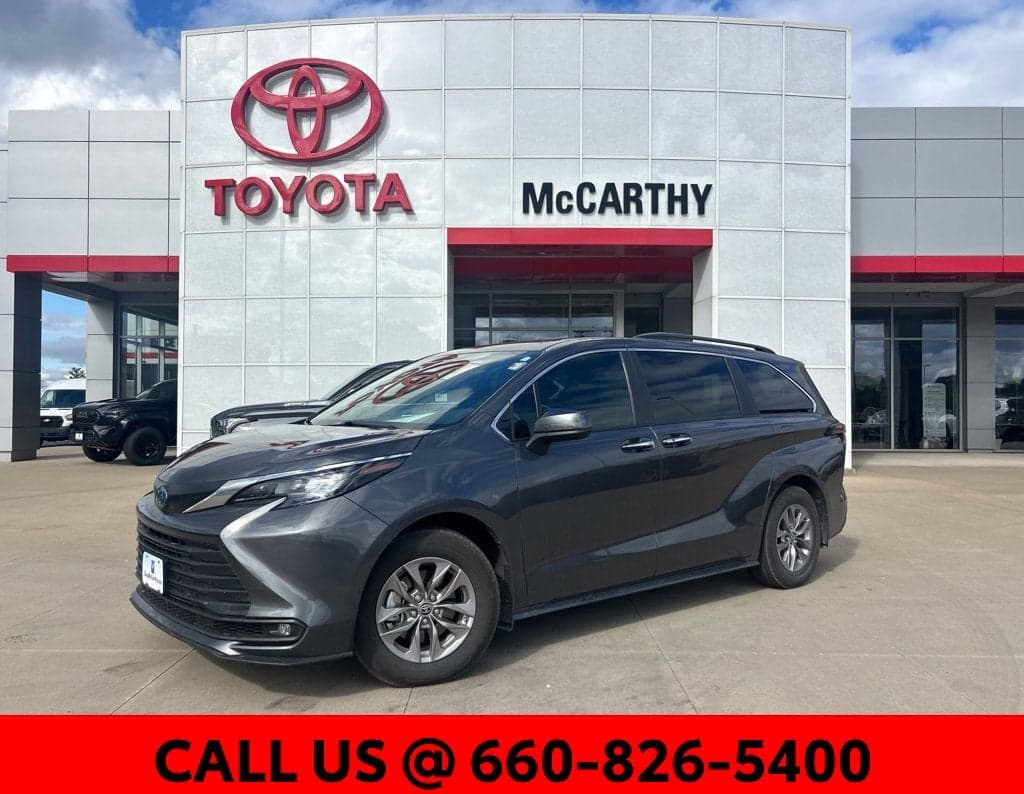 2025 Toyota Sienna XLE — photo 1 of 19