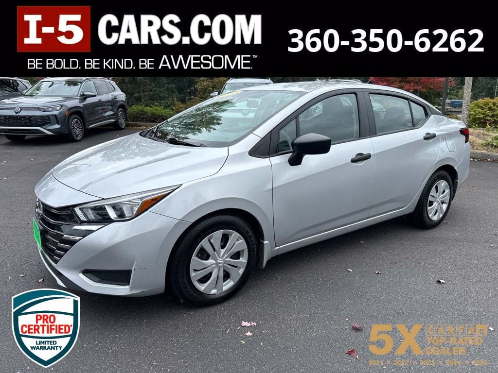 2024 Nissan Versa Base — photo 1 of 22