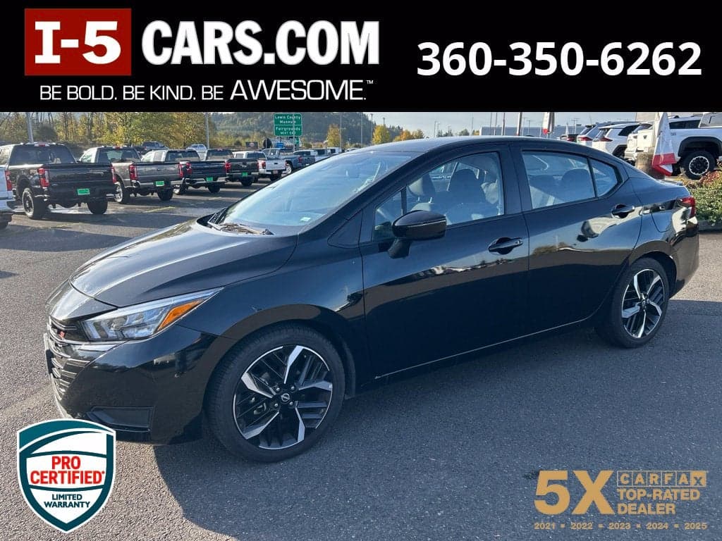 2024 Nissan Versa Base — photo 1 of 7