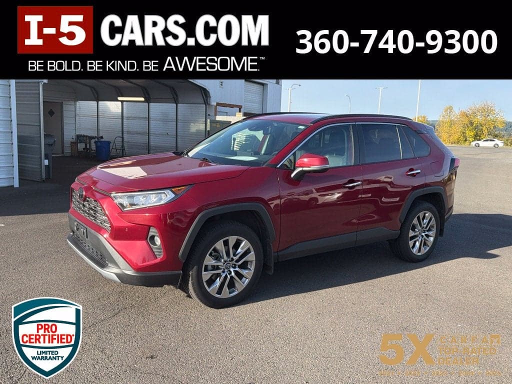 2019 Toyota RAV4 Limited — photo 1 of 8