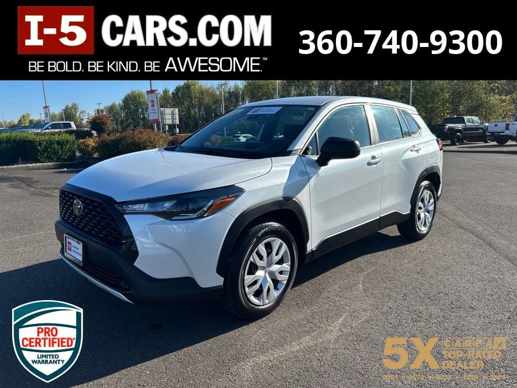2022 Toyota Corolla Cross L — photo 1 of 8