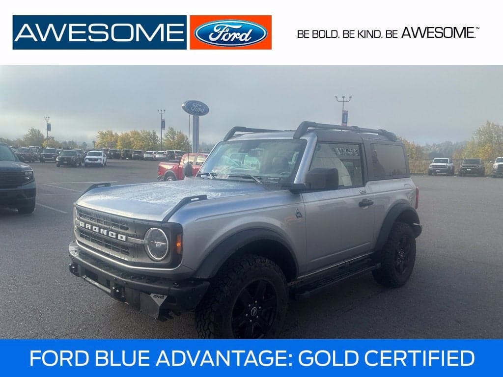 2023 Ford Bronco Base — photo 1 of 12
