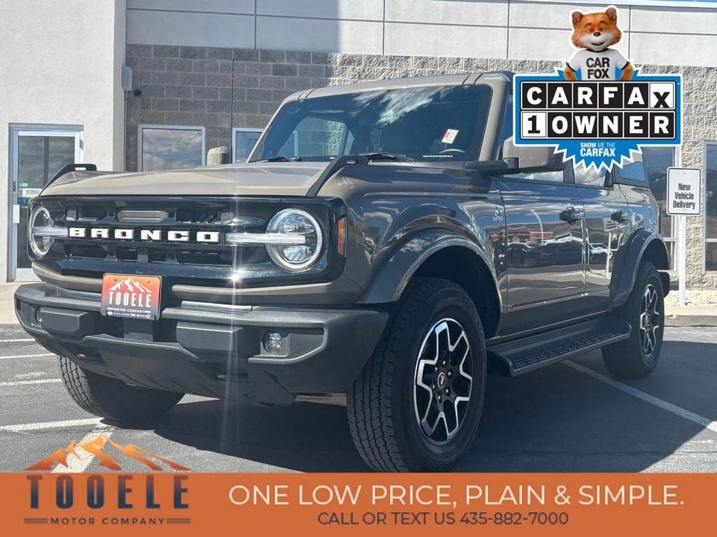 2025 Ford Bronco Outer Banks — photo 1 of 40
