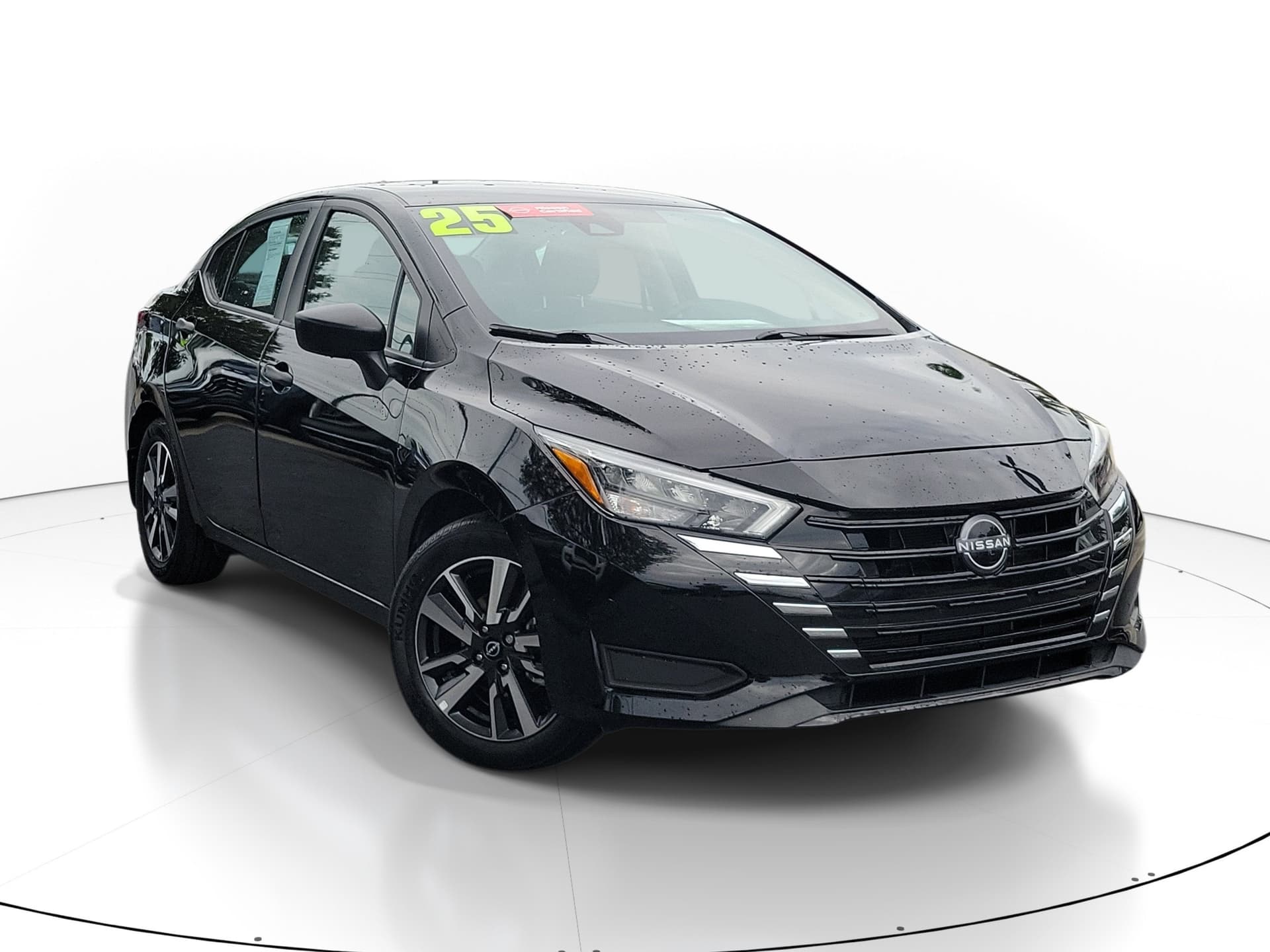 2025 Nissan Versa S — photo 1 of 20