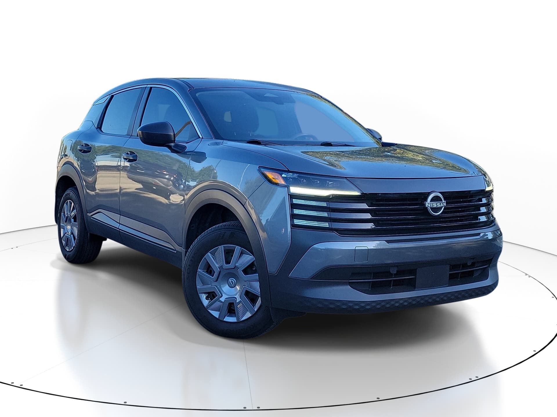 2025 Nissan Kicks S — photo 1 of 33