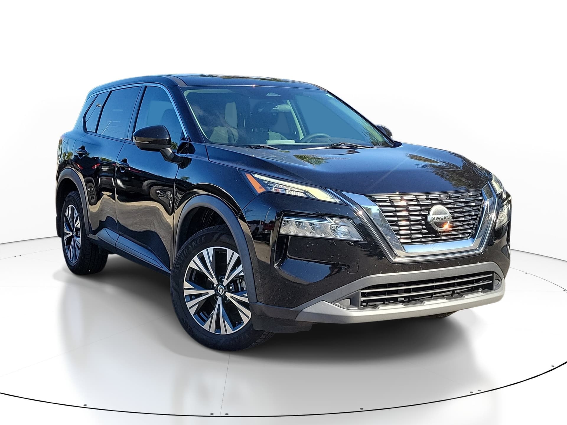 2021 Nissan Rogue SV — photo 1 of 42