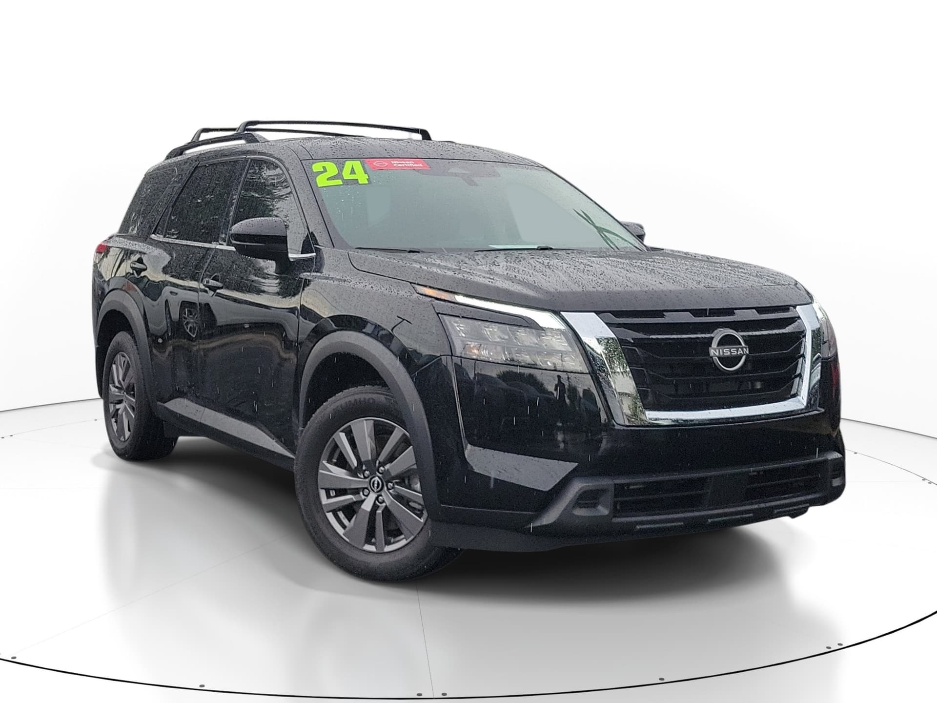 2024 Nissan Pathfinder SV — photo 1 of 41