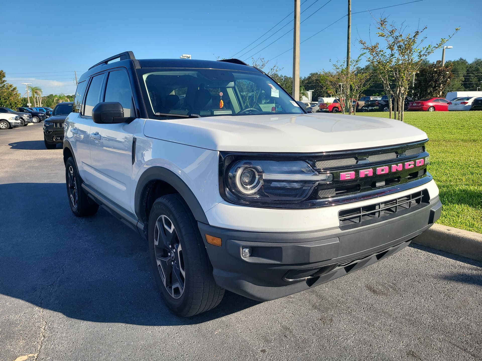 2021 Ford Bronco Sport Outer Banks — photo 1 of 22