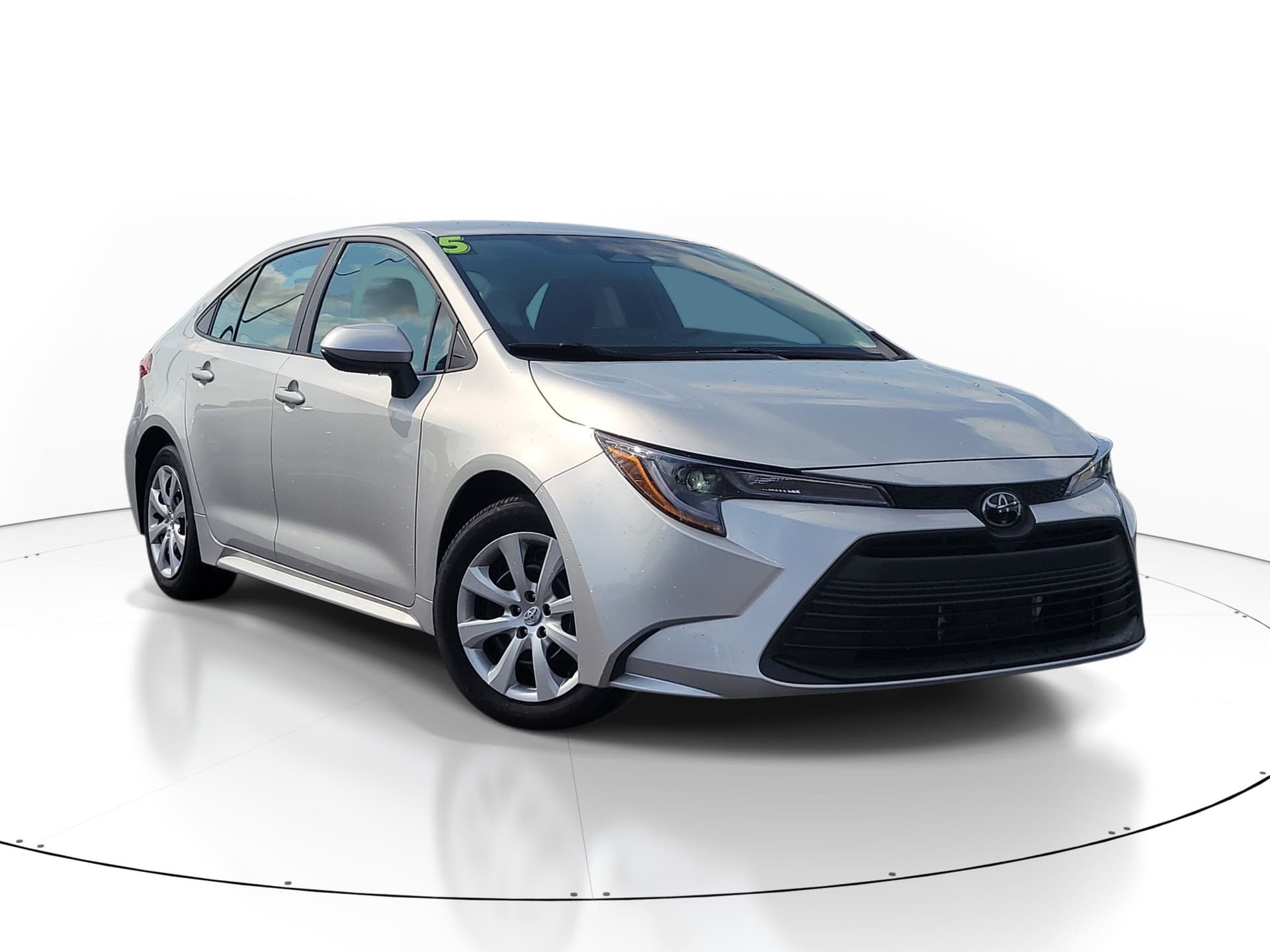2025 Toyota Corolla LE — photo 1 of 42