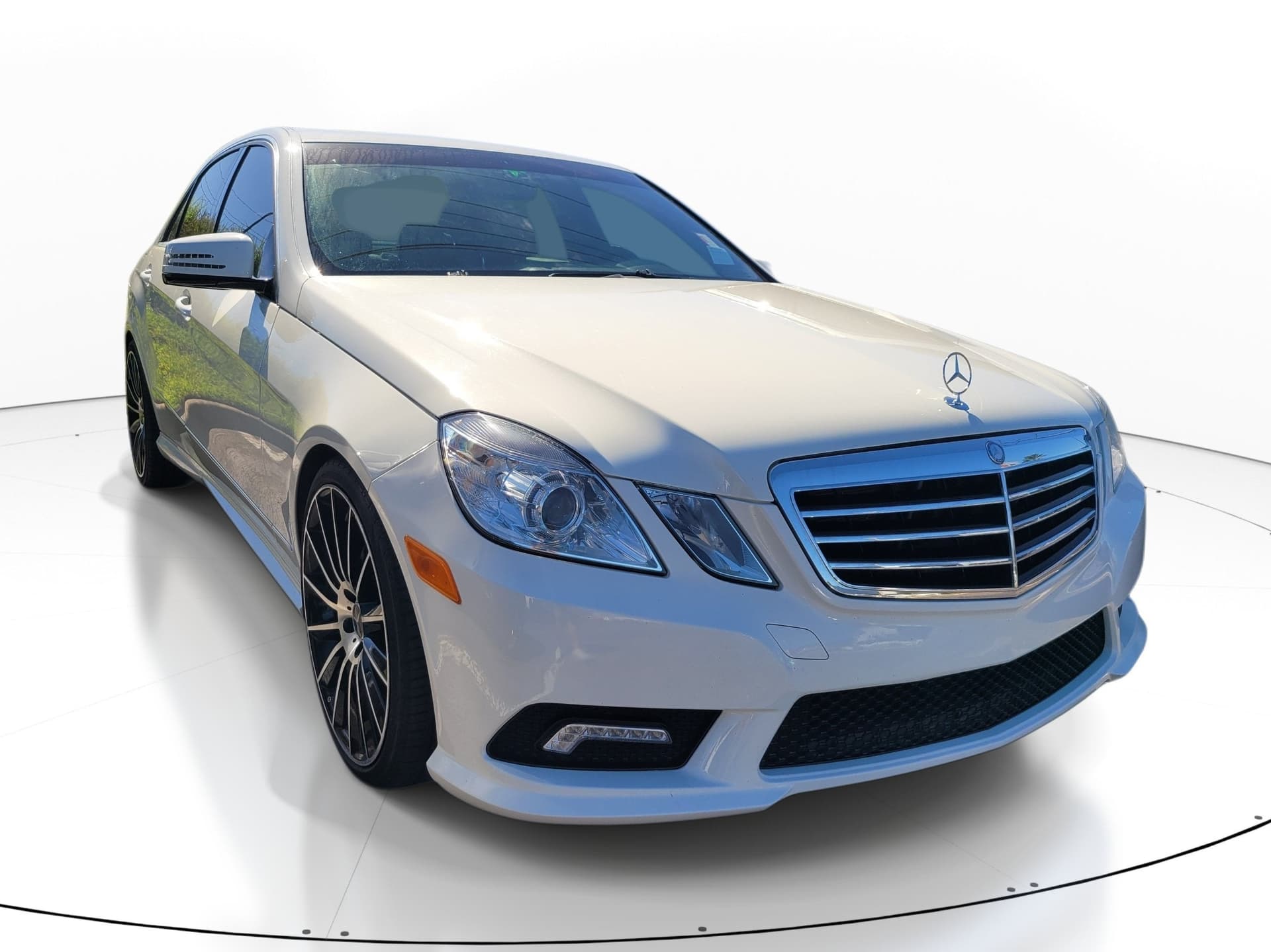 2011 Mercedes-Benz E-Class E 350 — photo 1 of 5