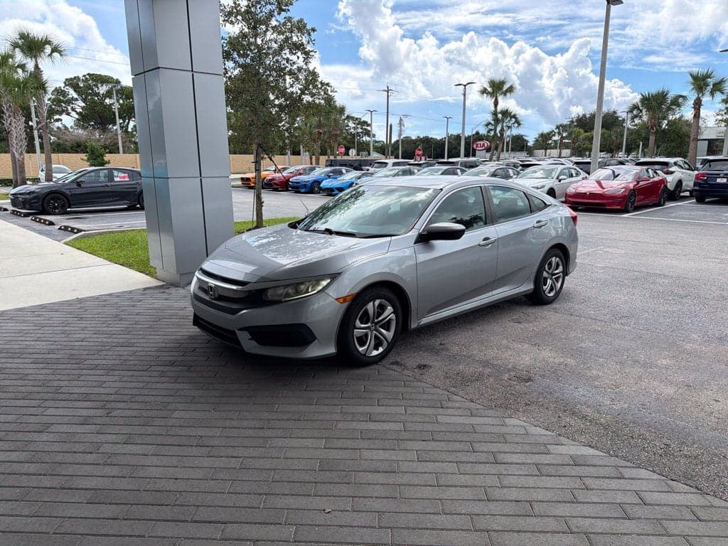 2018 Honda Civic Sedan LX — photo 1 of 15