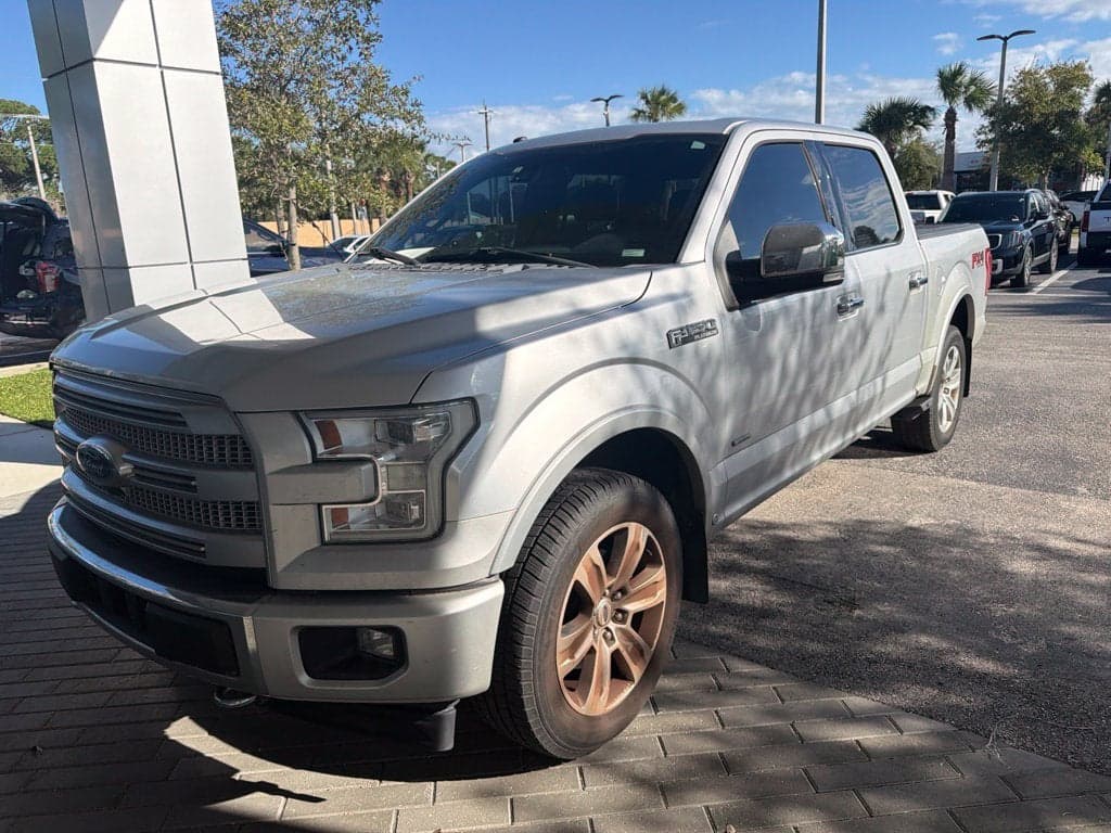 2017 Ford F-150 Platinum — photo 1 of 5