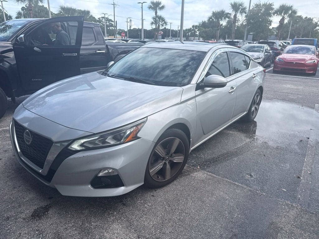 2021 Nissan Altima 2.5 SL — photo 1 of 5