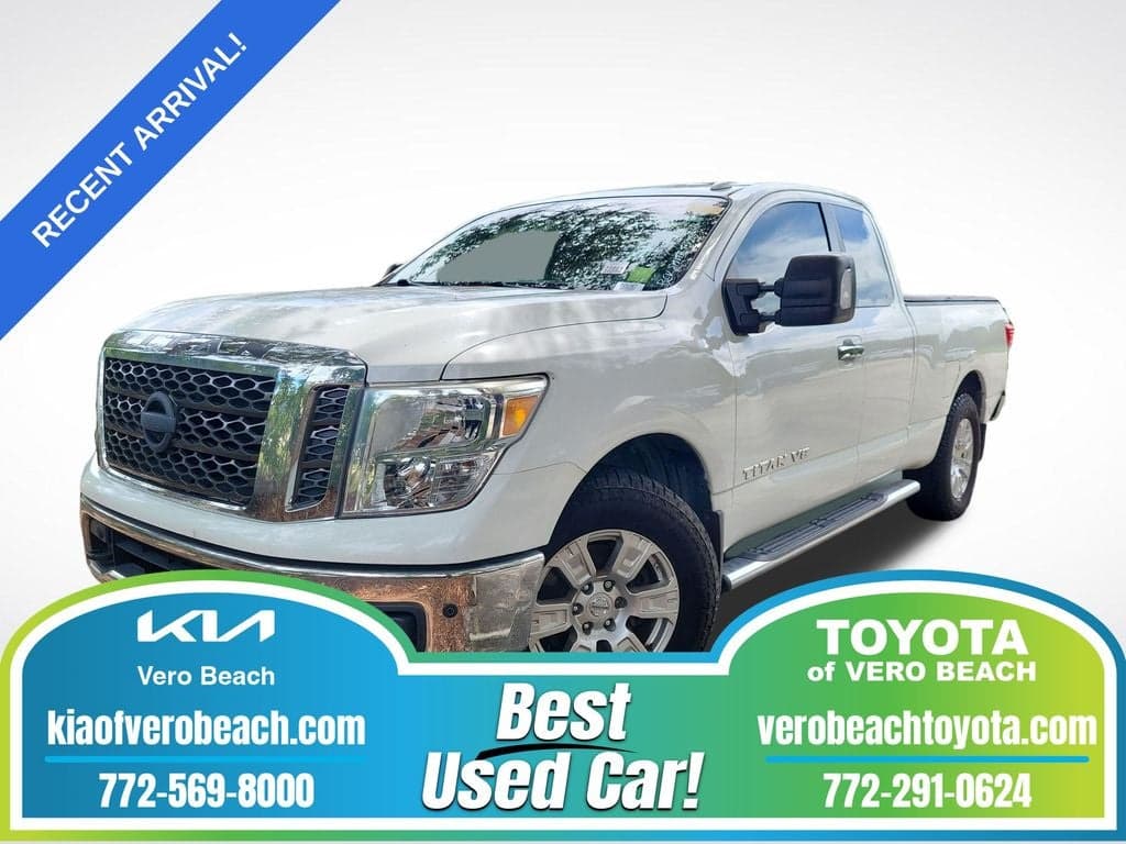 2018 Nissan Titan SV — photo 1 of 10
