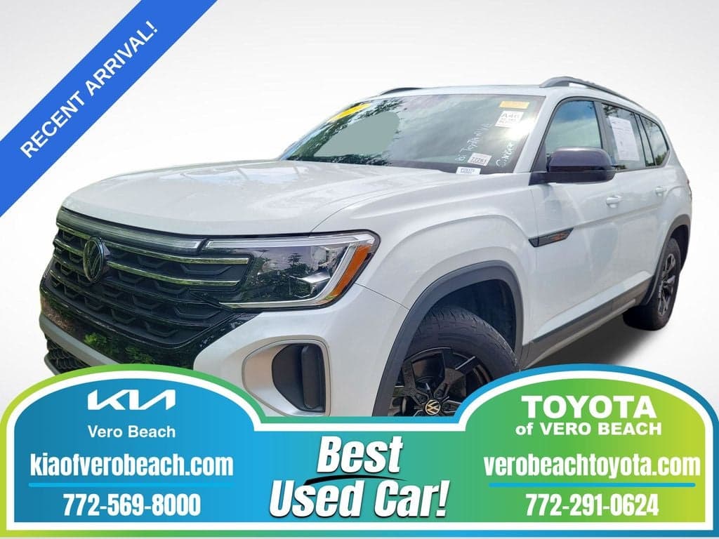 2024 Volkswagen Atlas 2.0T Peak Edition SE w/Technology — photo 1 of 10