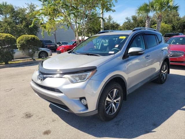 2016 Toyota RAV4 XLE — photo 1 of 26