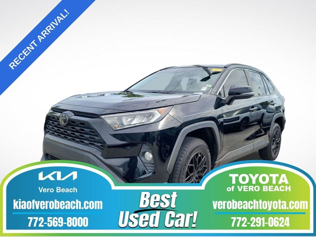 2021 Toyota RAV4 XLE — photo 1 of 19