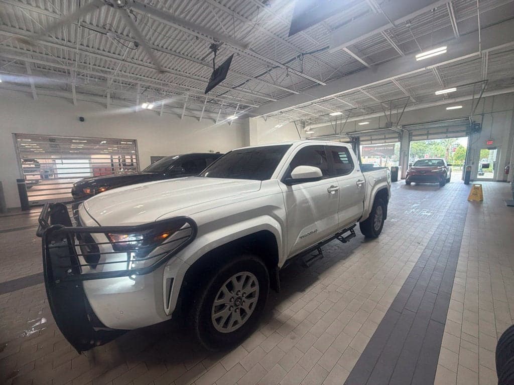 2024 Toyota Tacoma 2WD SR5 — photo 1 of 6
