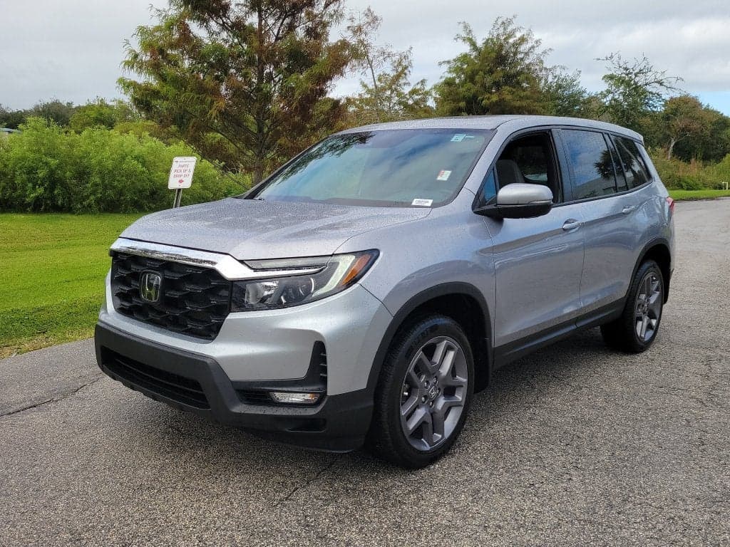 2023 Honda Passport EX-L — photo 1 of 5