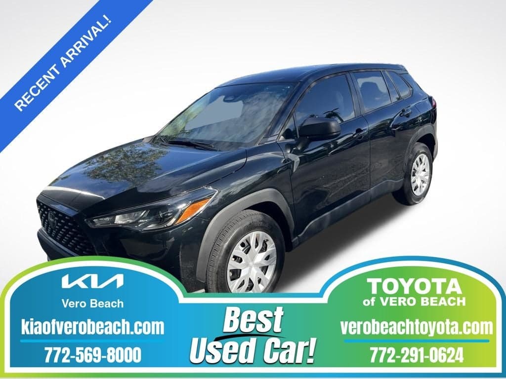2023 Toyota Corolla Cross L — photo 1 of 16