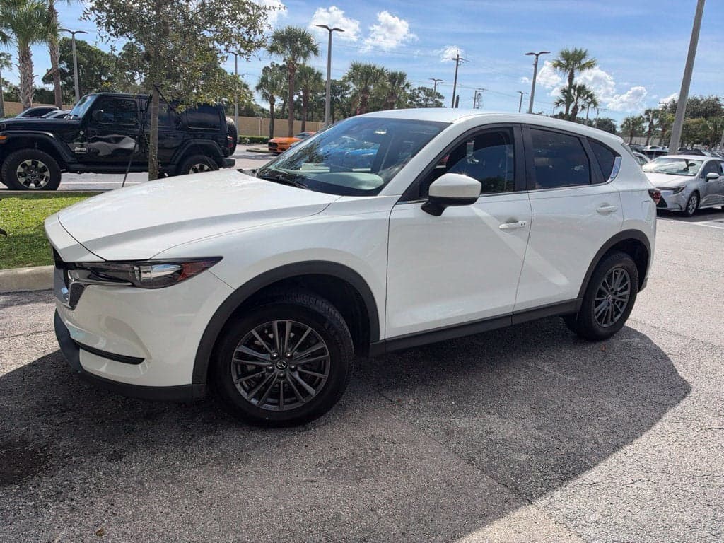 2021 Mazda CX-5 Touring — photo 1 of 8