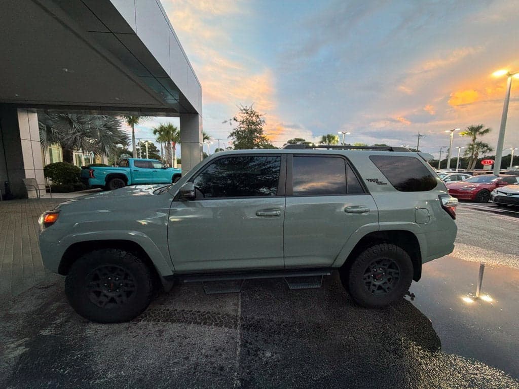 2023 Toyota 4Runner TRD Off Road Premium — photo 1 of 9