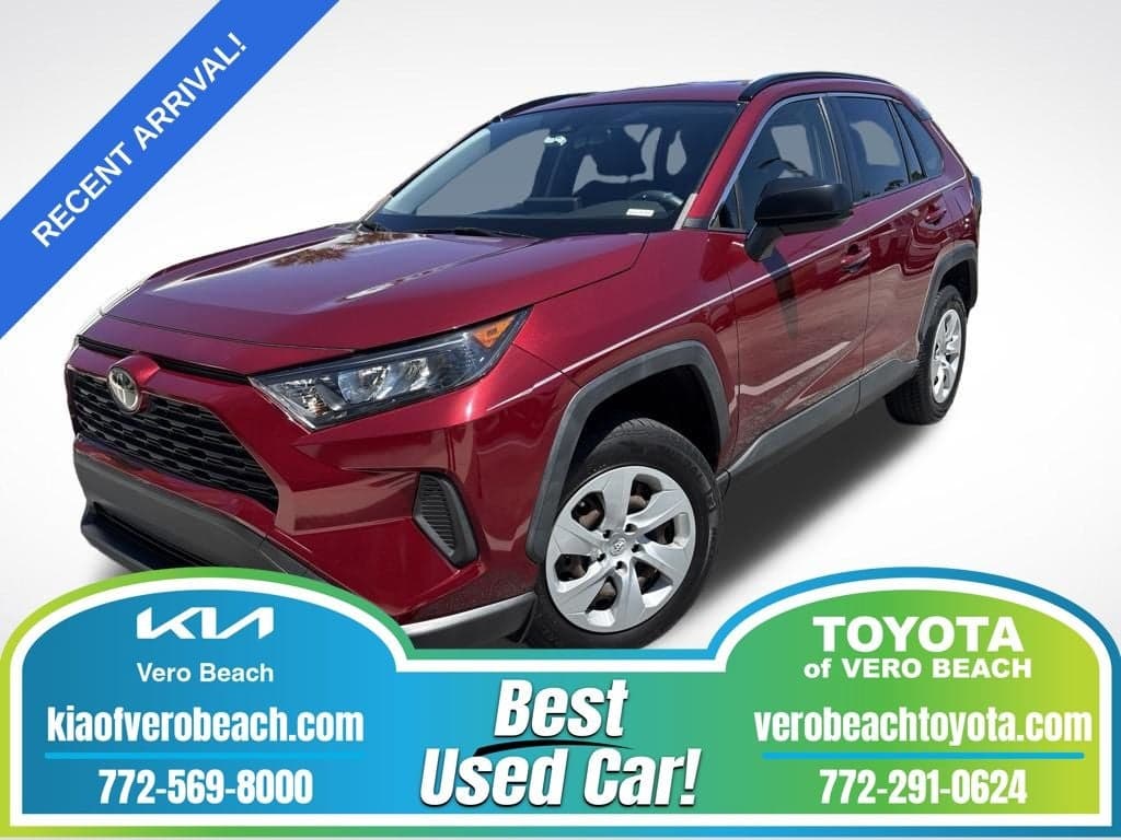 2021 Toyota RAV4 LE — photo 1 of 16