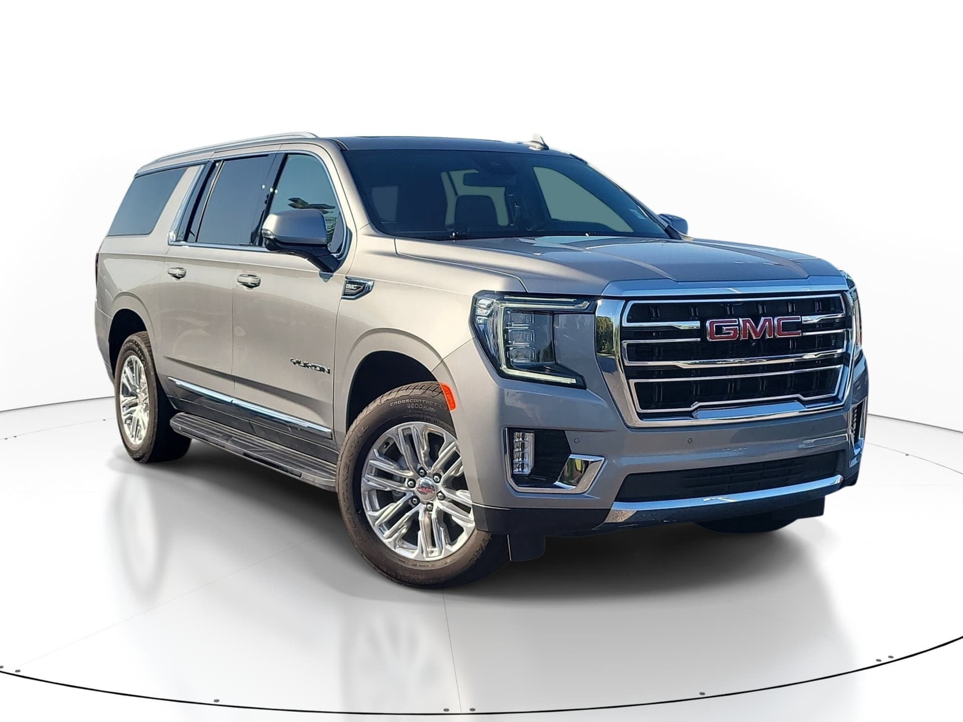 2024 GMC Yukon XL SLT — photo 1 of 33