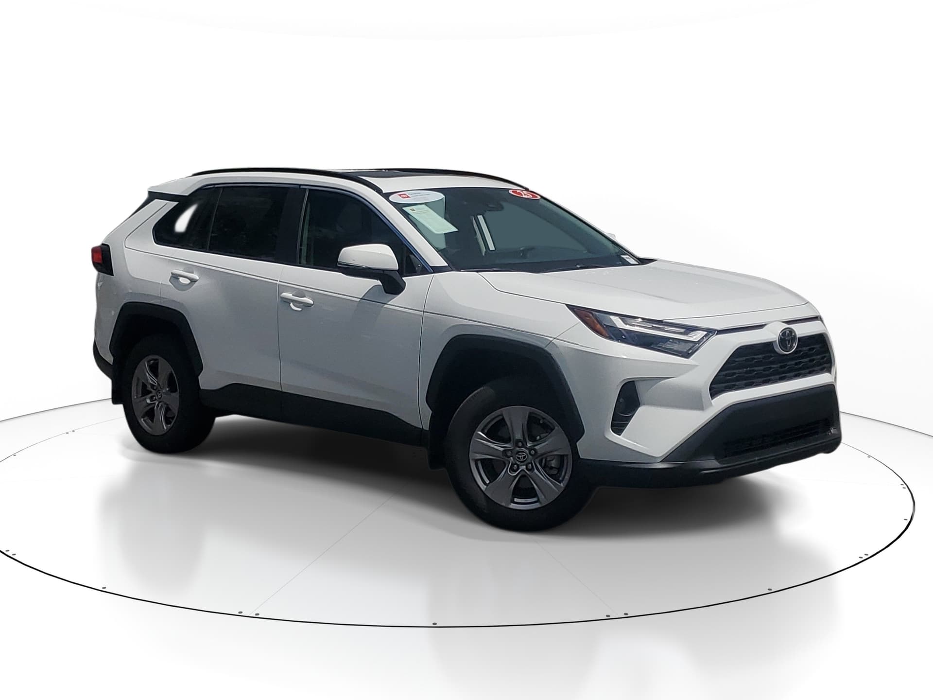 2025 Toyota RAV4 XLE — photo 1 of 31