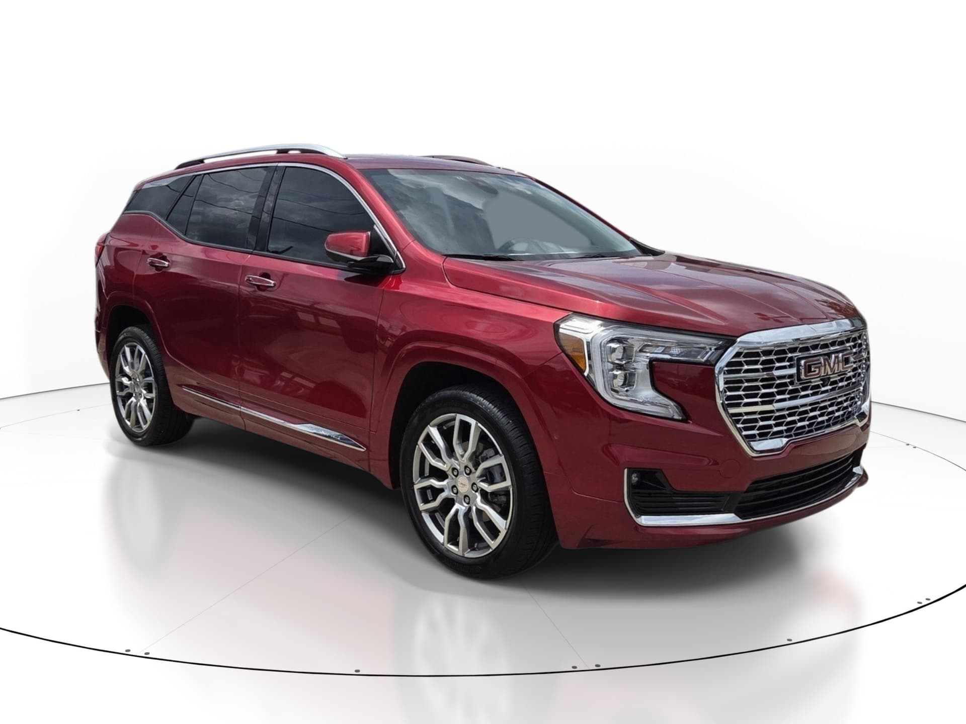 2024 GMC Terrain Denali — photo 1 of 5