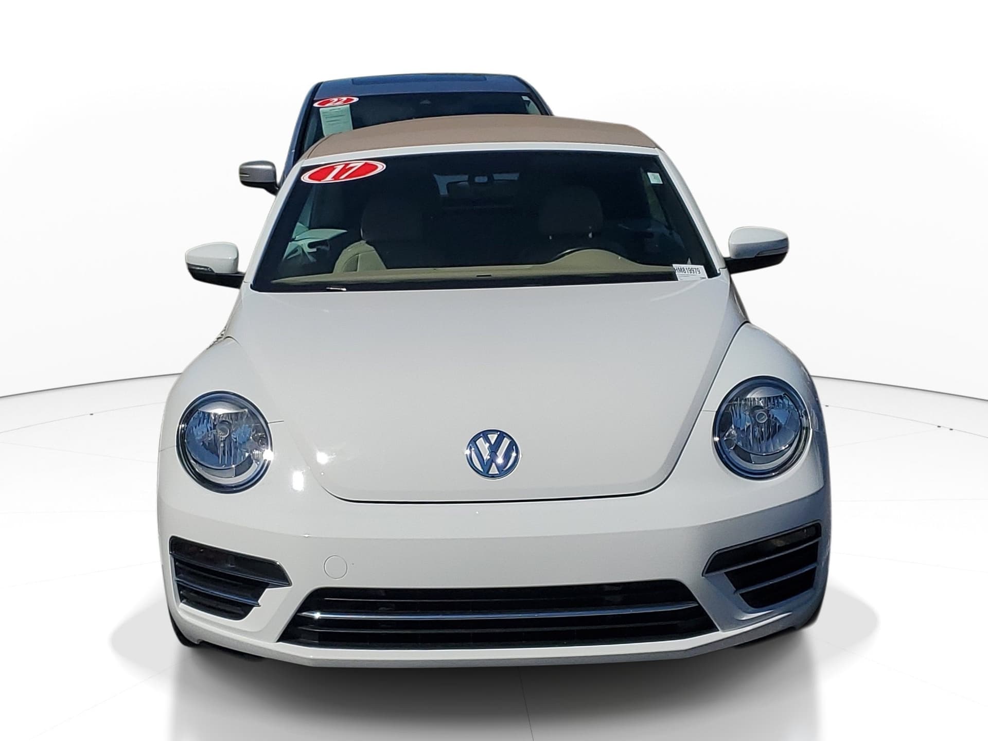2017 Volkswagen Beetle Convertible 1.8T S — photo 1 of 5
