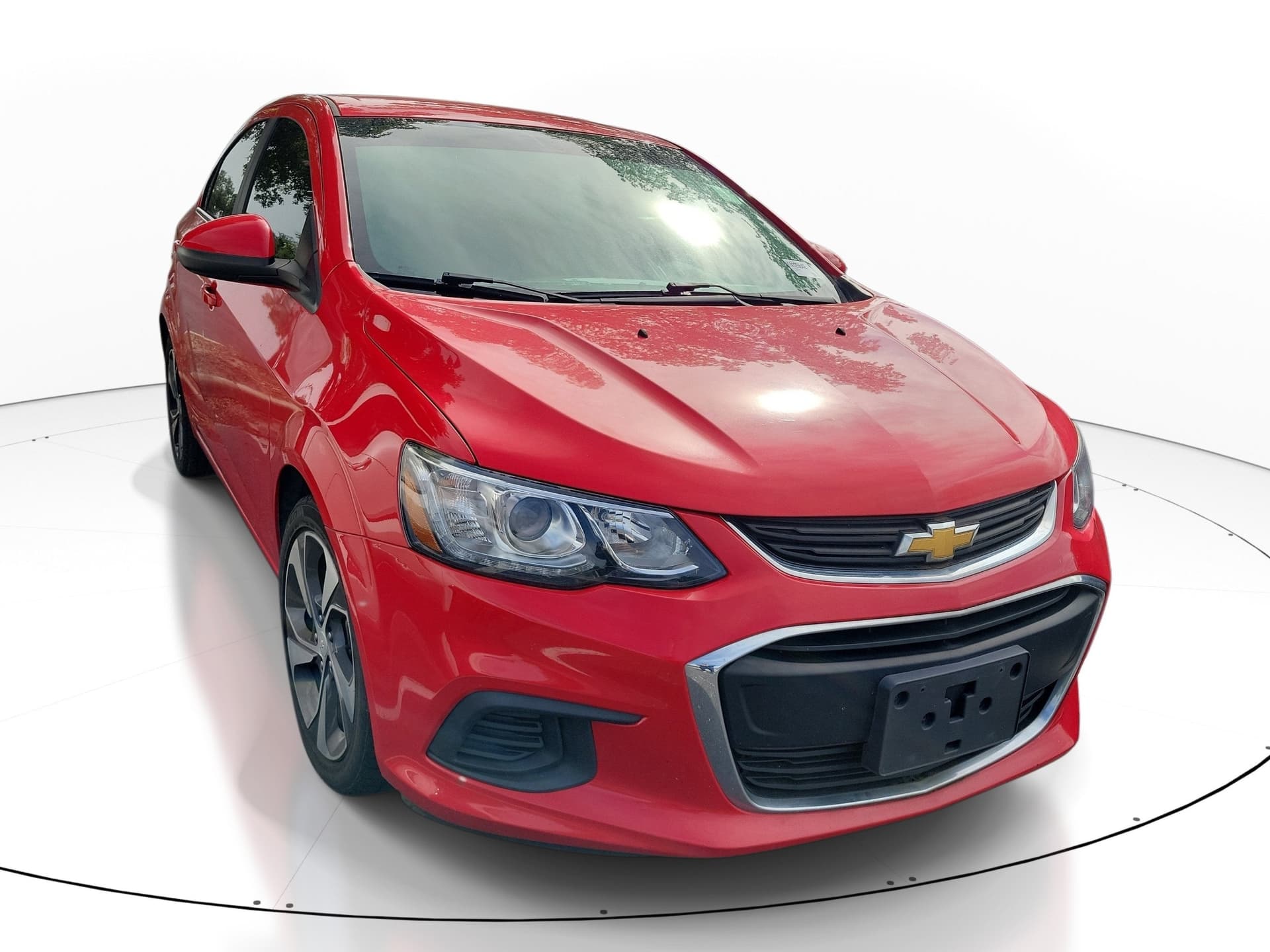 2019 Chevrolet Sonic Premier — photo 1 of 5