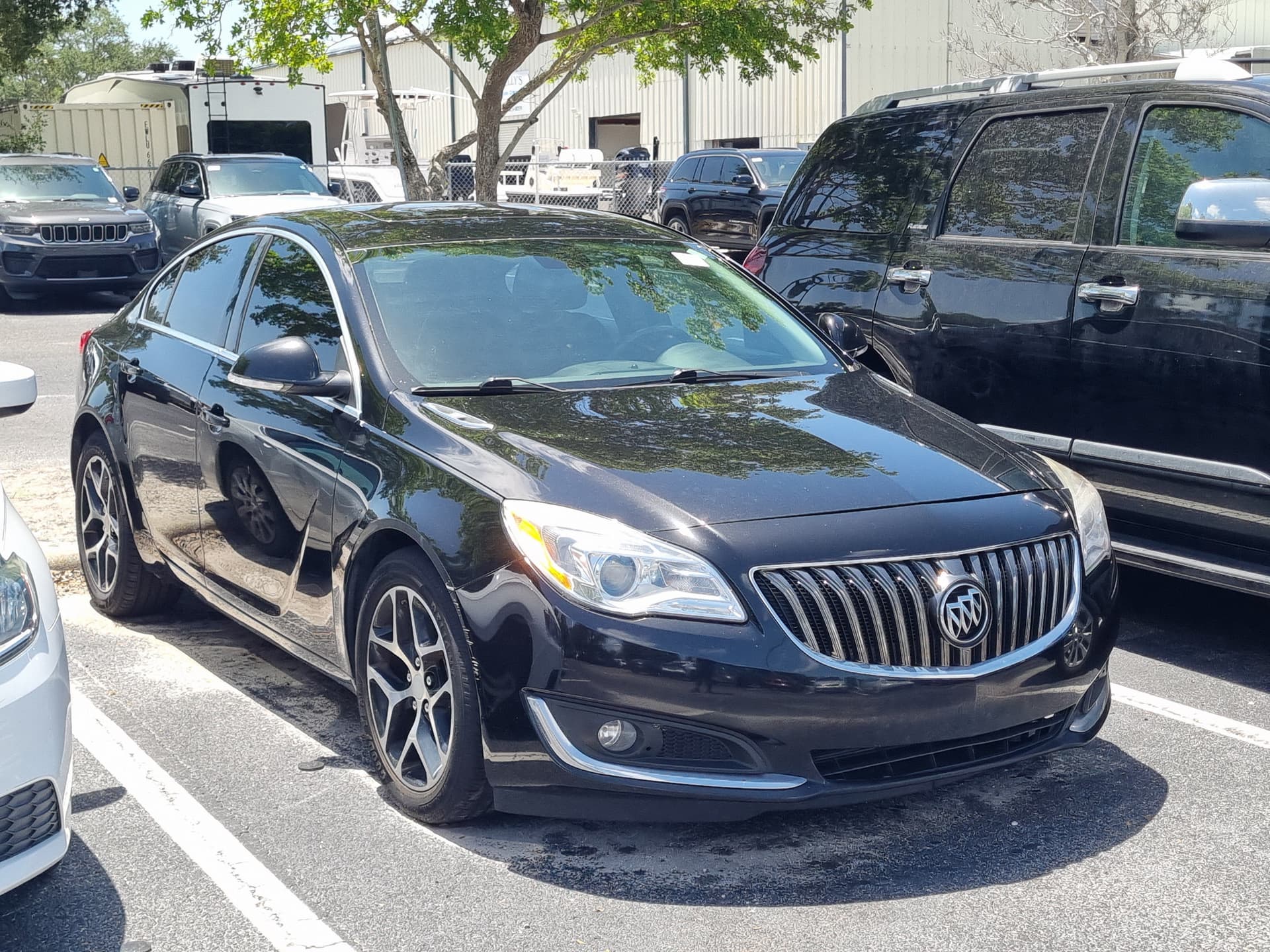 2017 Buick Regal Turbo — photo 1 of 41