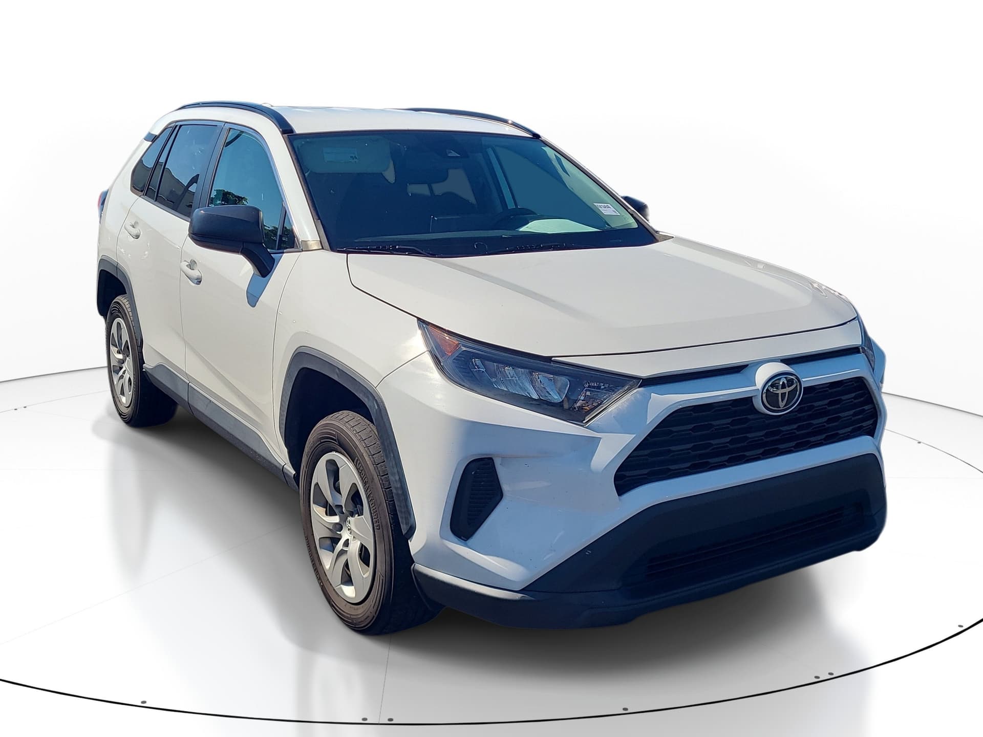2021 Toyota RAV4 LE — photo 1 of 5