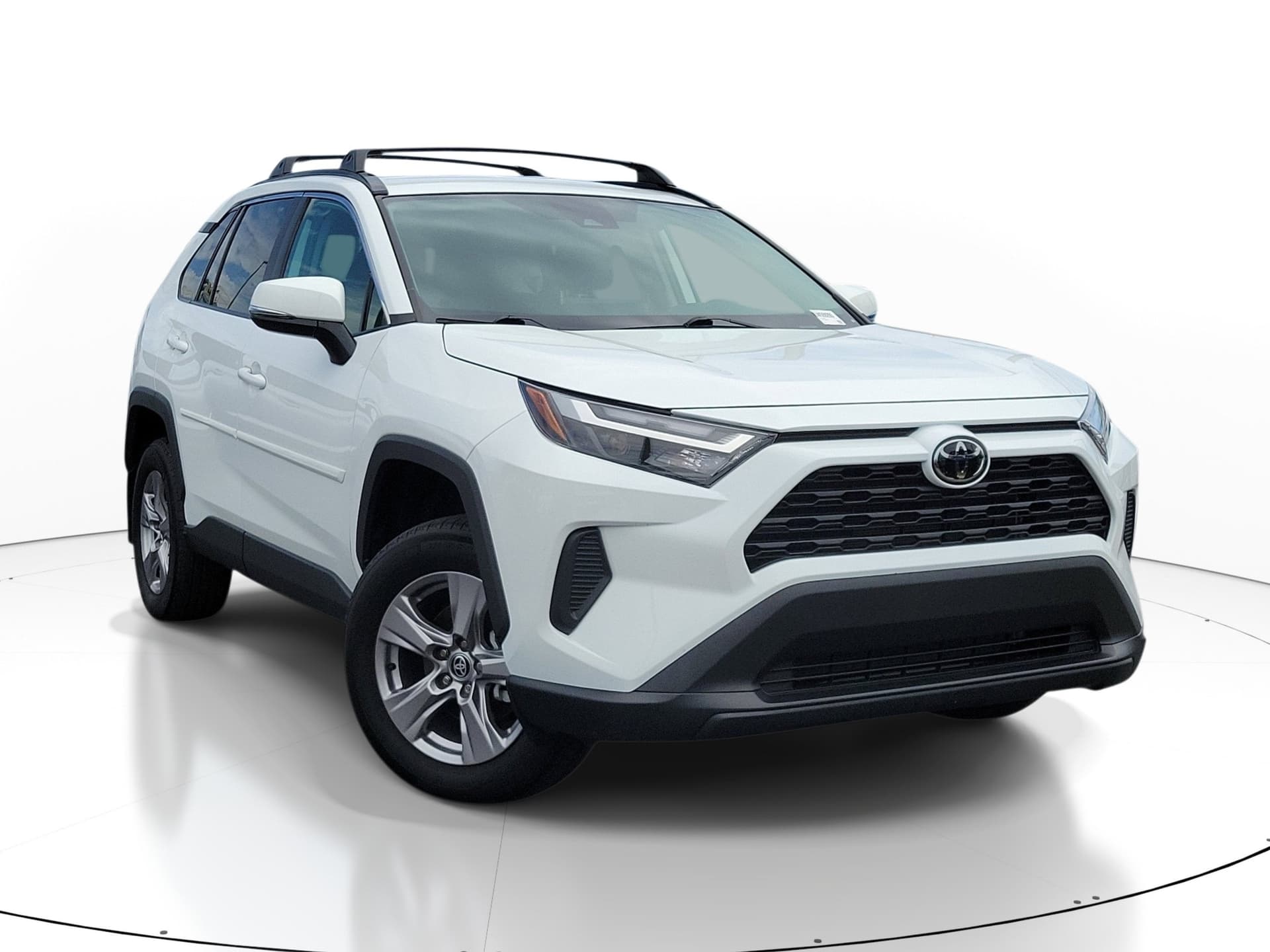 2025 Toyota RAV4 XLE — photo 1 of 60