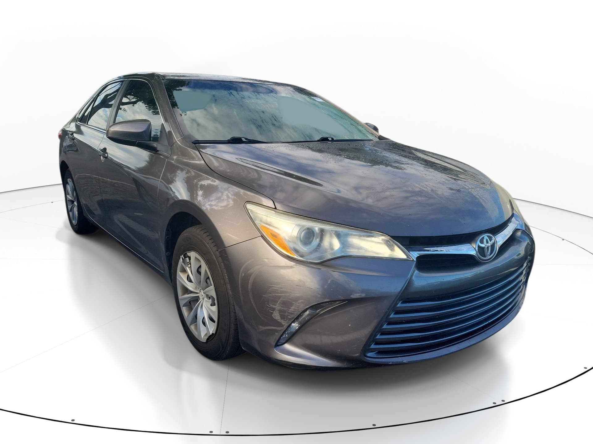 2017 Toyota Camry XLE — photo 1 of 26