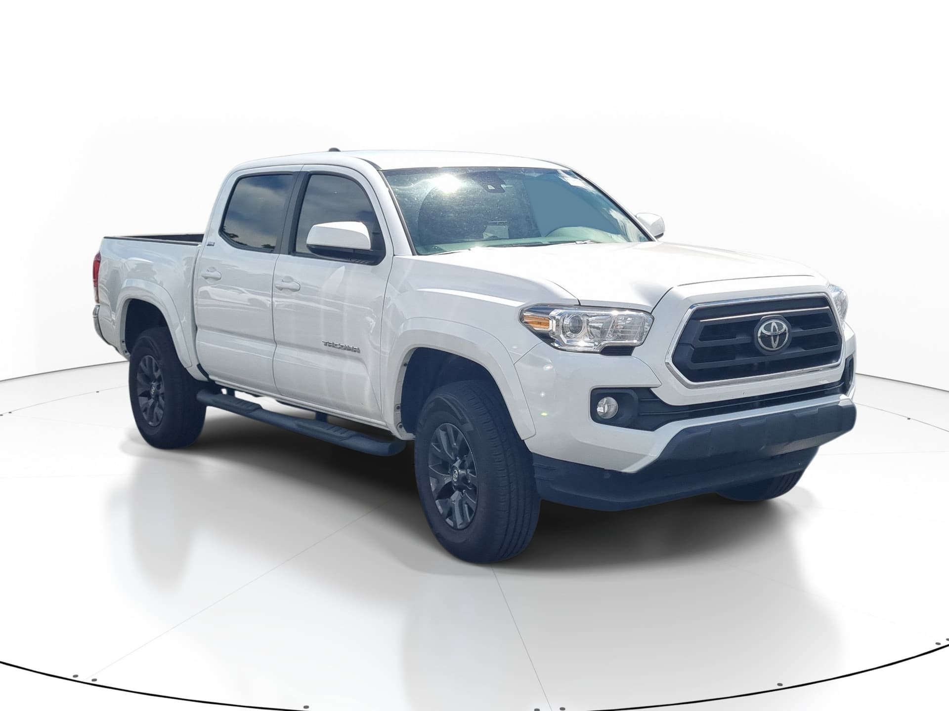2021 Toyota Tacoma 2WD SR5 — photo 1 of 21