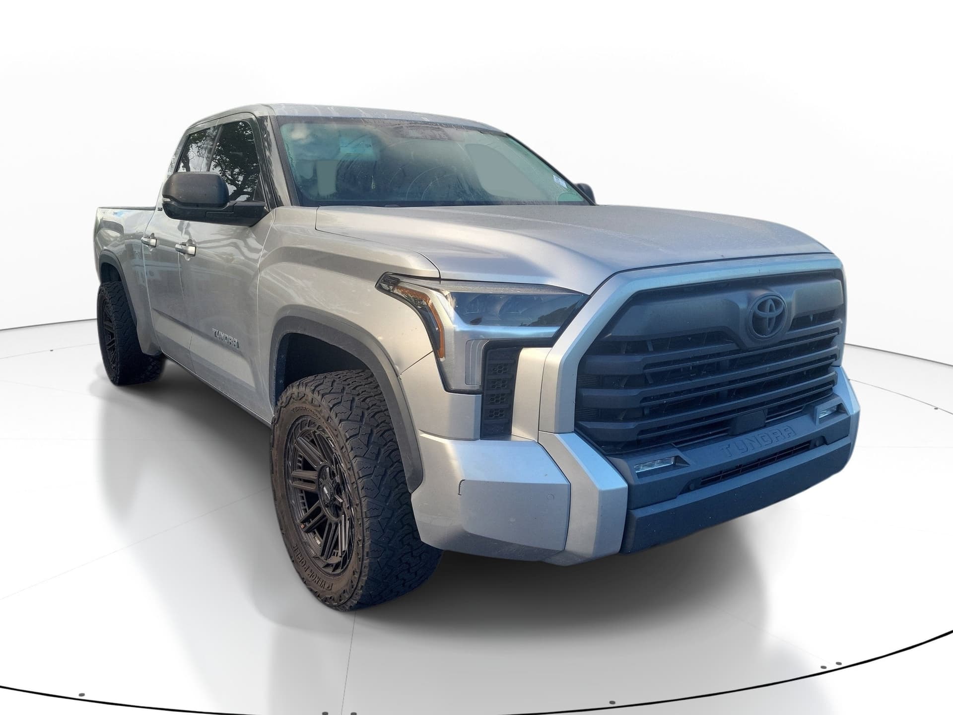 2022 Toyota Tundra 4WD SR5 — photo 1 of 25