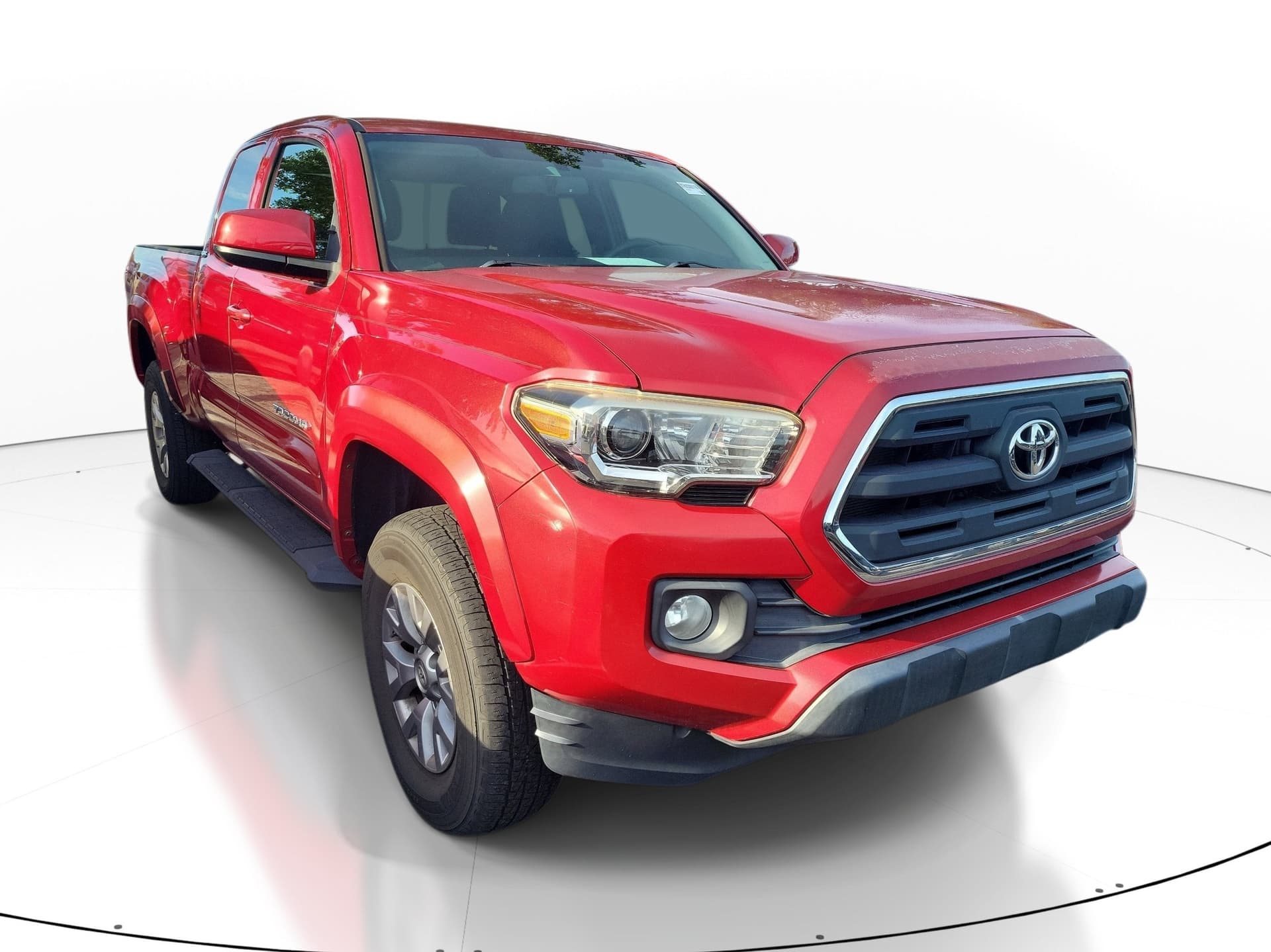 2017 Toyota Tacoma SR5 — photo 1 of 21
