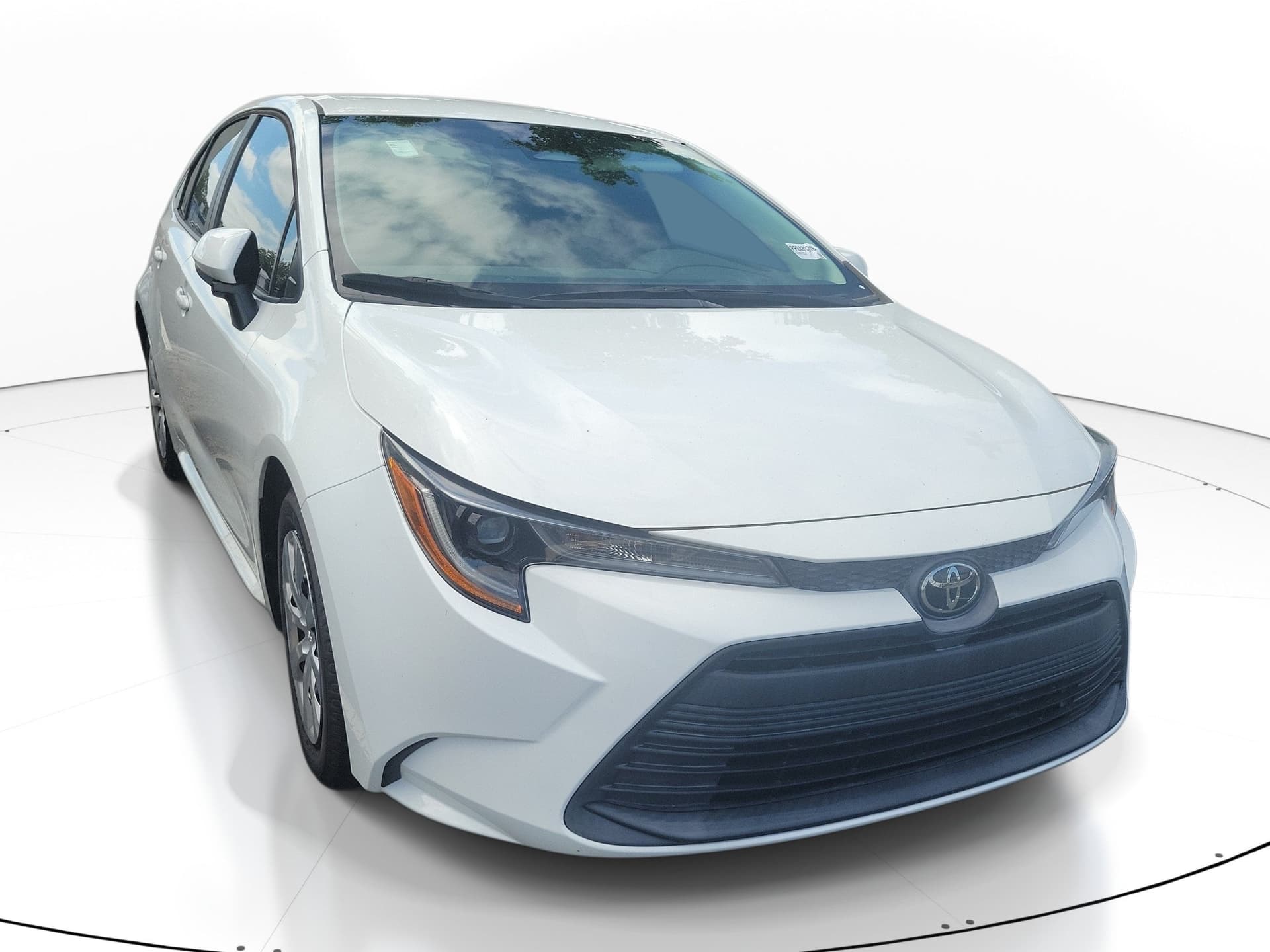 2023 Toyota Corolla LE — photo 1 of 25