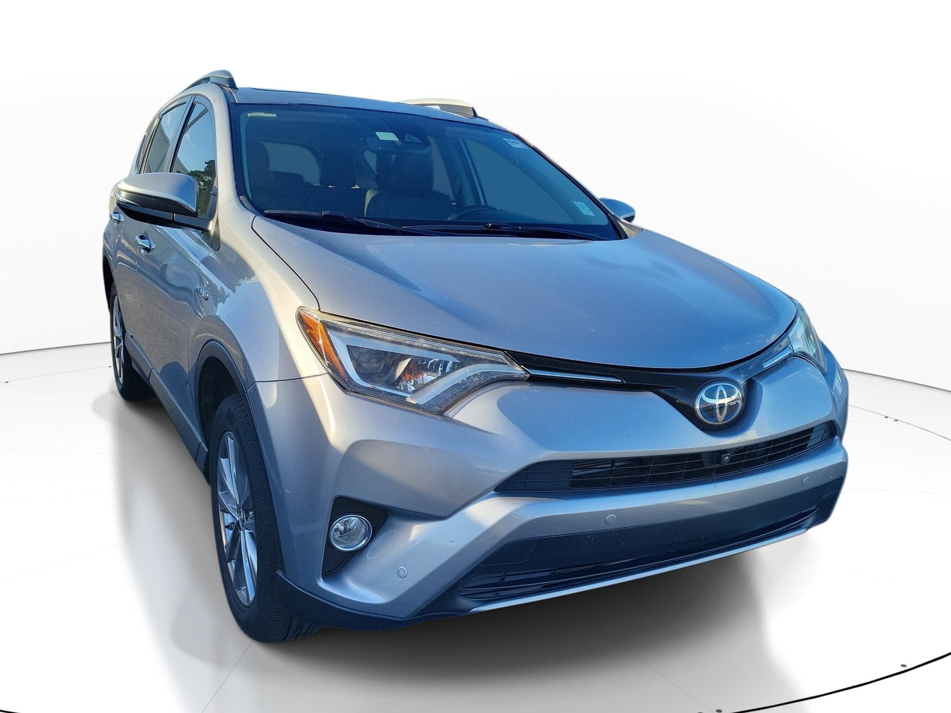 2018 Toyota RAV4 Hybrid Limited — photo 1 of 5
