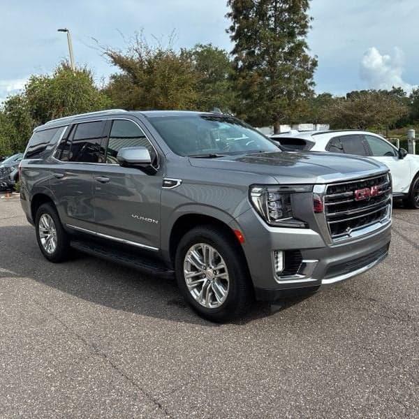 2021 GMC Yukon SLT — photo 1 of 9