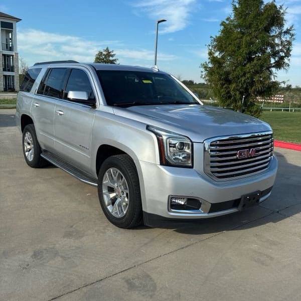 2020 GMC Yukon SLT Standard Edition — photo 1 of 5