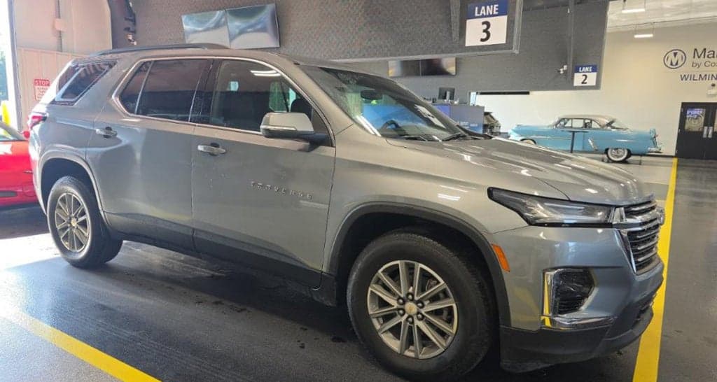 2023 Chevrolet Traverse LT Cloth — photo 1 of 8
